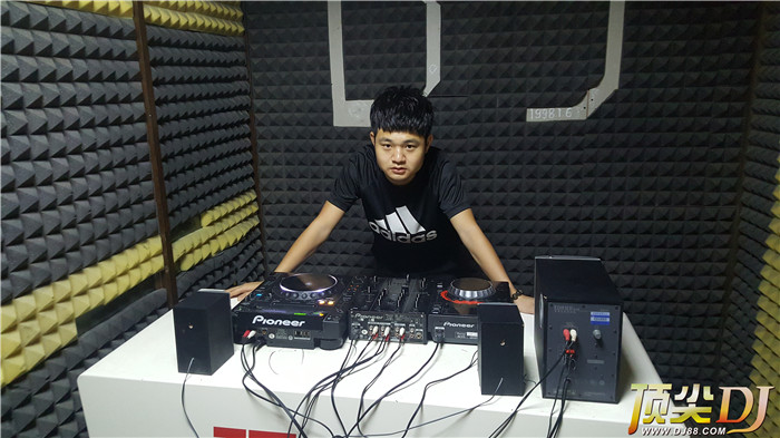 顶尖DJ学校学员李辉D阶段考试